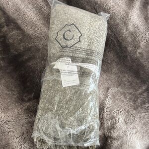 BNWT! Pottery Barn Heathered Boucle Throw in Green monogrammed with “C”